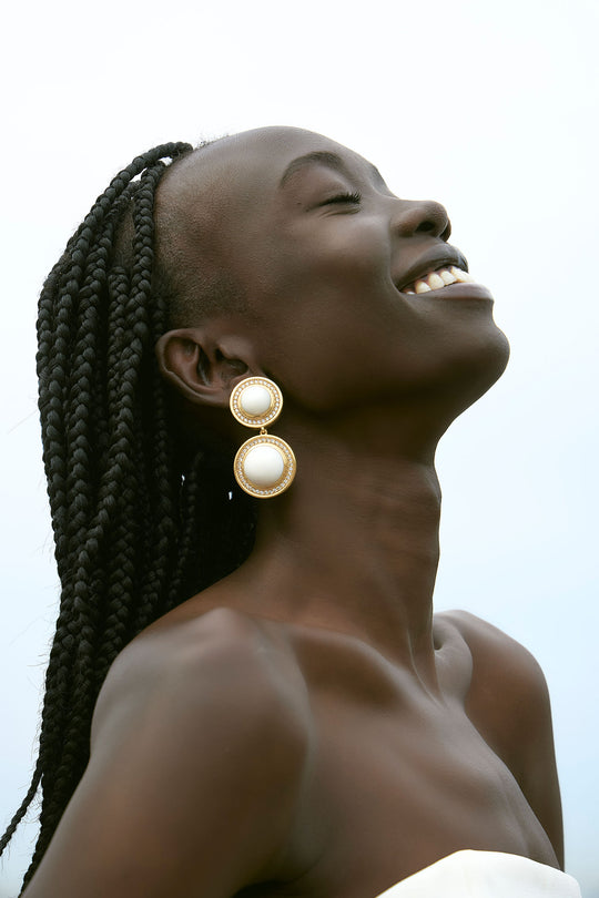 Solaris Earring White Stone