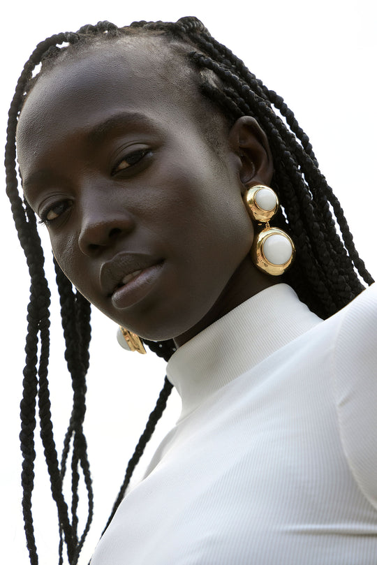 Eclipse Earring White Stone