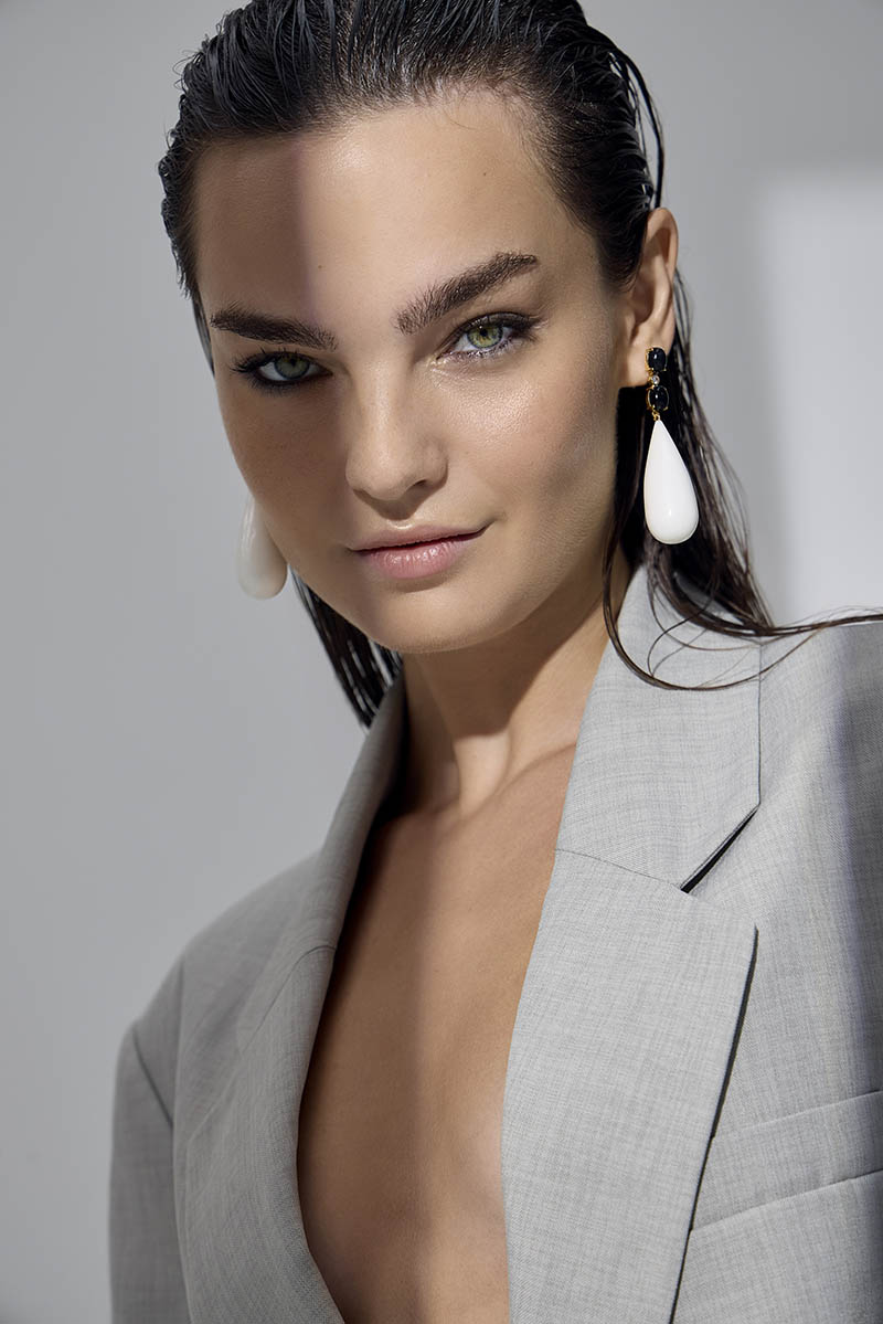 Alexa Earring