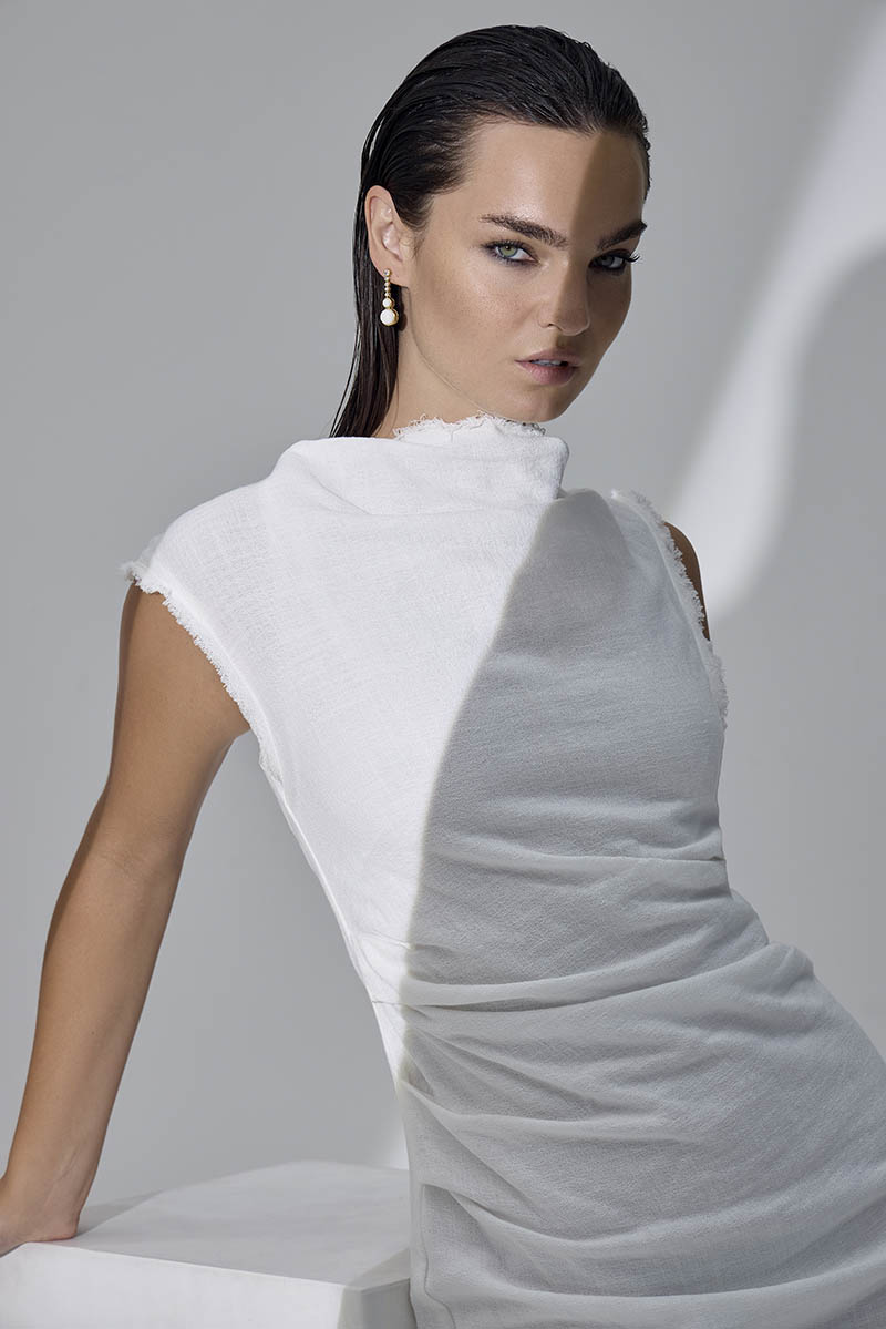 Night Earrings White