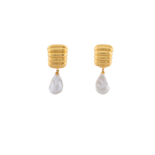 Ribbed Pearl Earrings Gold