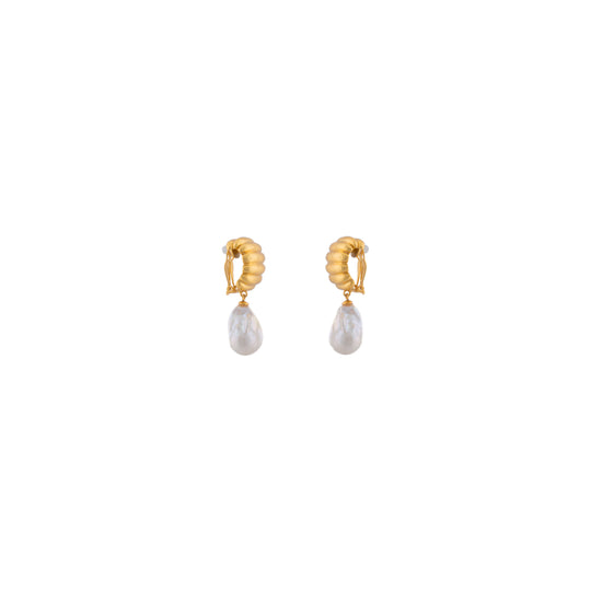 Ribbed Pearl Earrings Gold