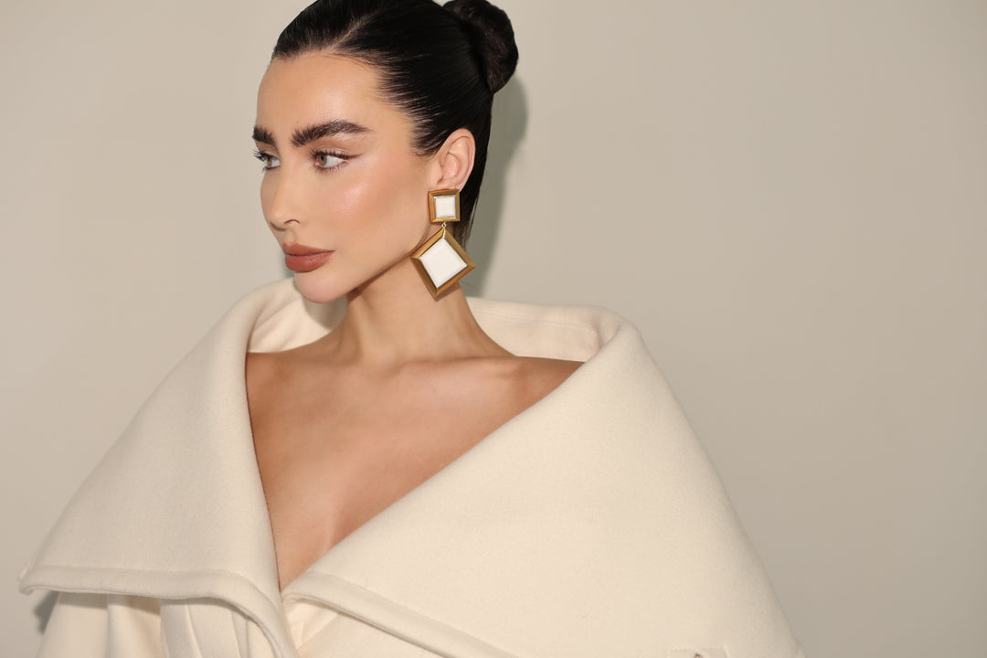 IXV13 Earring White Stone