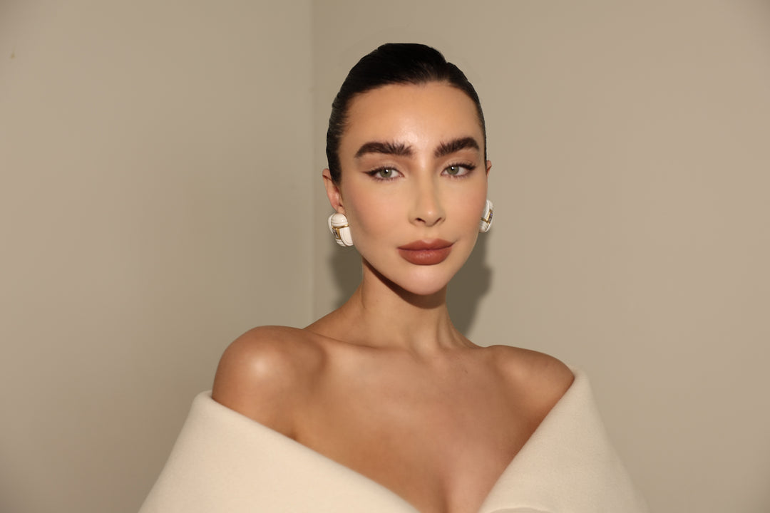 IXV16 Earring White Stone