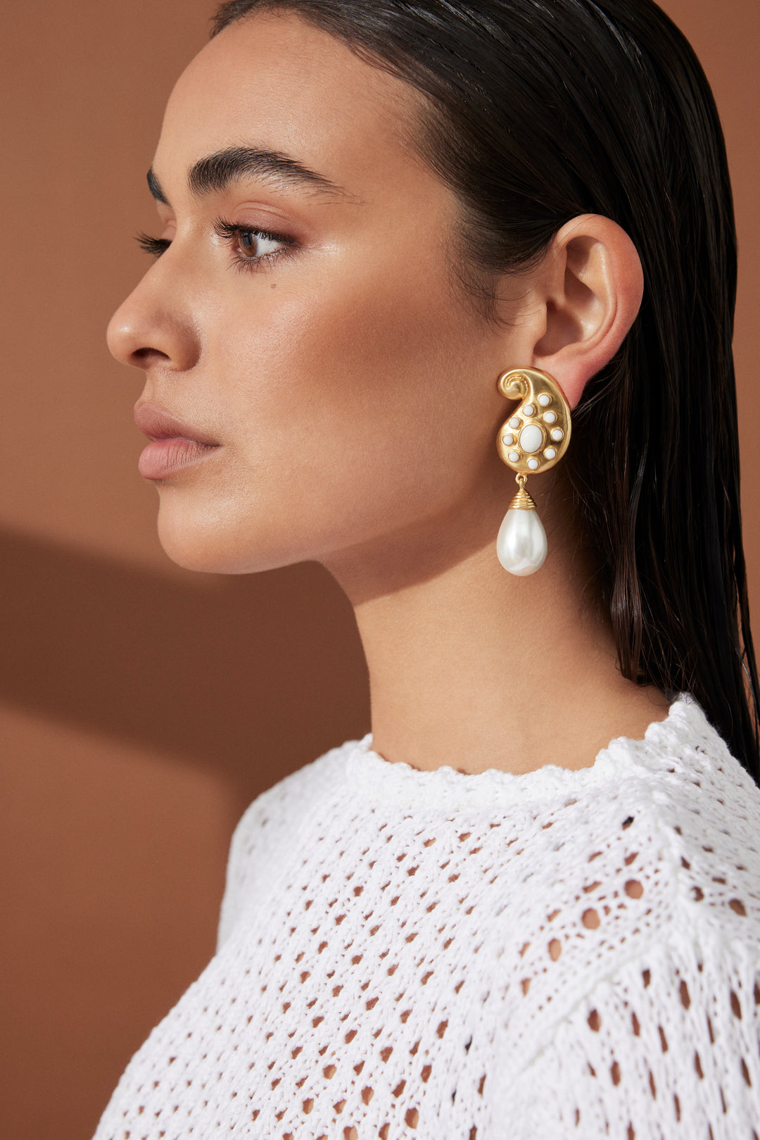 Anya Earrings White Stone & Pearl